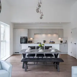  Apartment The Sidings, Luxury Penthouse, United Kingdom